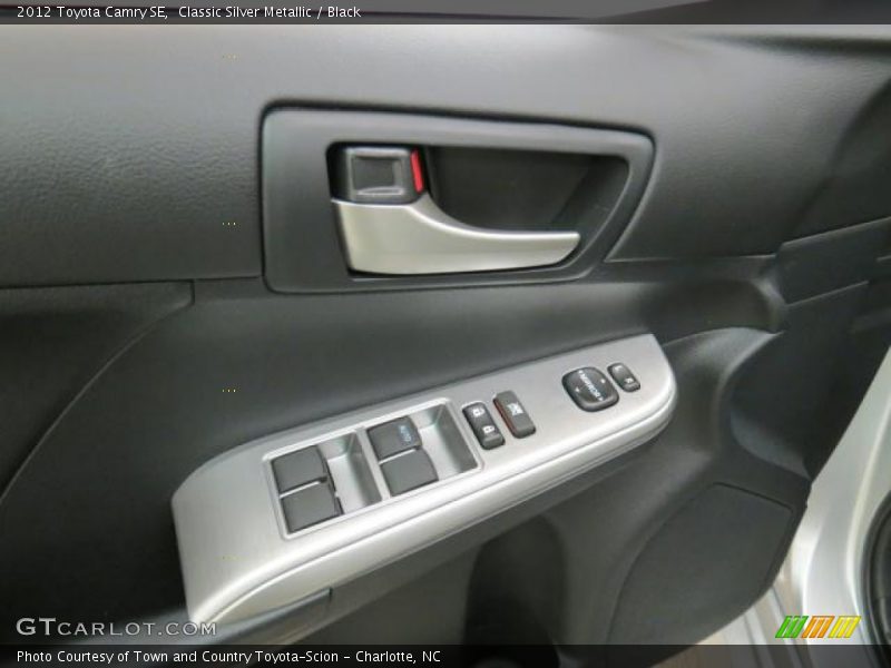 Classic Silver Metallic / Black 2012 Toyota Camry SE