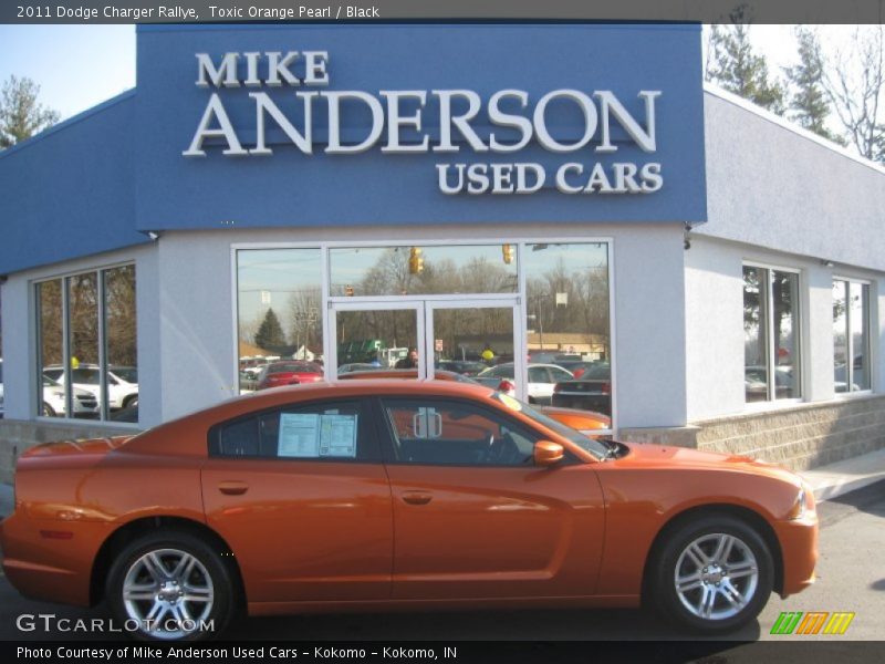 Toxic Orange Pearl / Black 2011 Dodge Charger Rallye