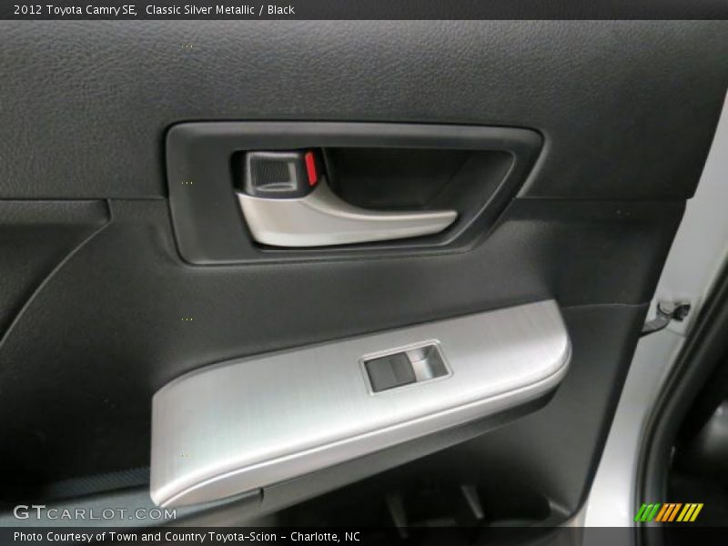 Classic Silver Metallic / Black 2012 Toyota Camry SE