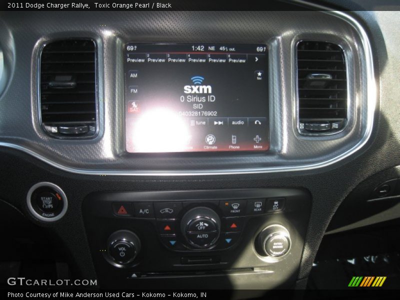 Toxic Orange Pearl / Black 2011 Dodge Charger Rallye