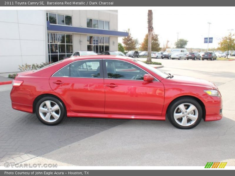 Barcelona Red Metallic / Dark Charcoal 2011 Toyota Camry SE