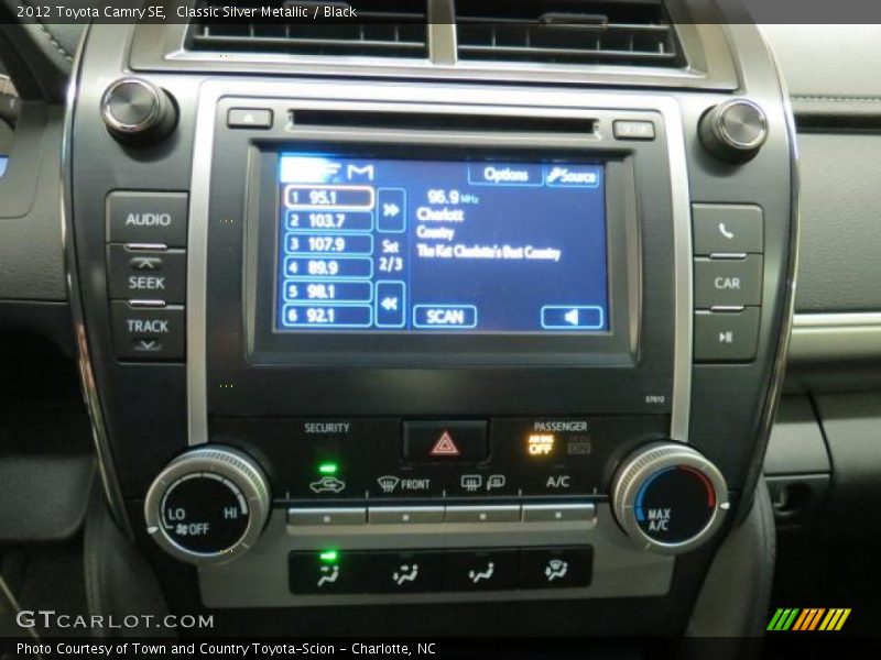 Classic Silver Metallic / Black 2012 Toyota Camry SE