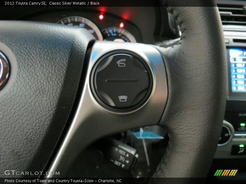 Classic Silver Metallic / Black 2012 Toyota Camry SE