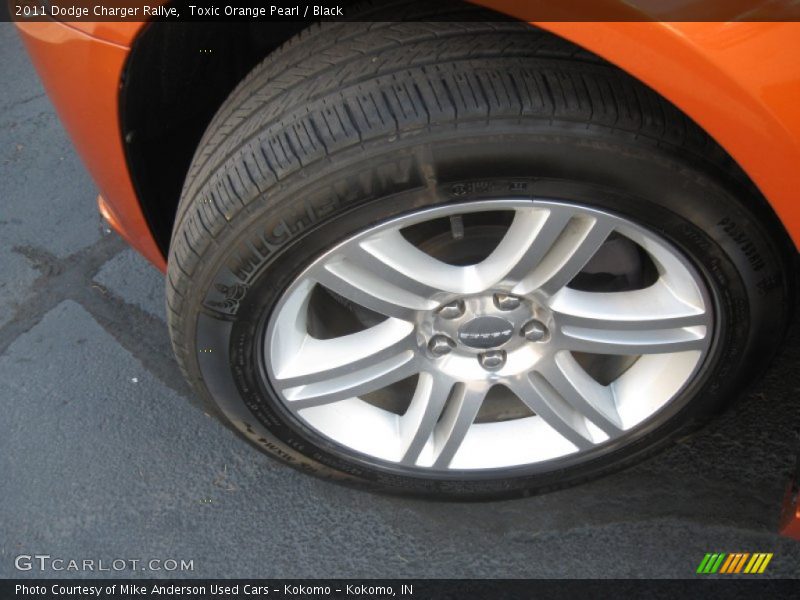 Toxic Orange Pearl / Black 2011 Dodge Charger Rallye