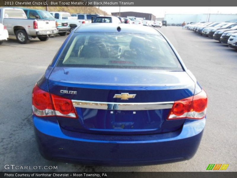 Blue Topaz Metallic / Jet Black/Medium Titanium 2013 Chevrolet Cruze LS