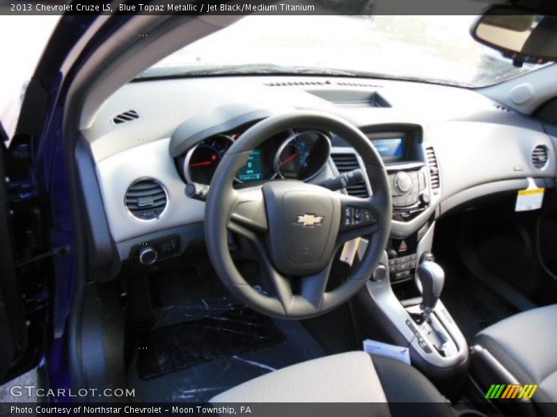 Blue Topaz Metallic / Jet Black/Medium Titanium 2013 Chevrolet Cruze LS
