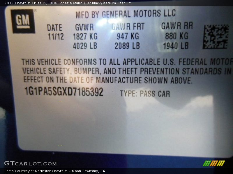 Blue Topaz Metallic / Jet Black/Medium Titanium 2013 Chevrolet Cruze LS