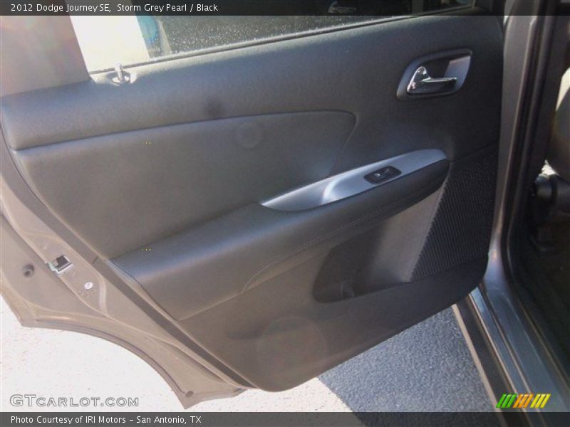 Storm Grey Pearl / Black 2012 Dodge Journey SE