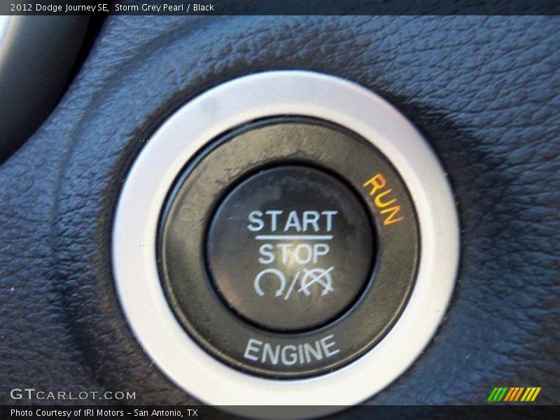 Storm Grey Pearl / Black 2012 Dodge Journey SE