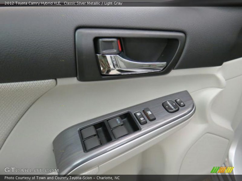 Classic Silver Metallic / Light Gray 2012 Toyota Camry Hybrid XLE