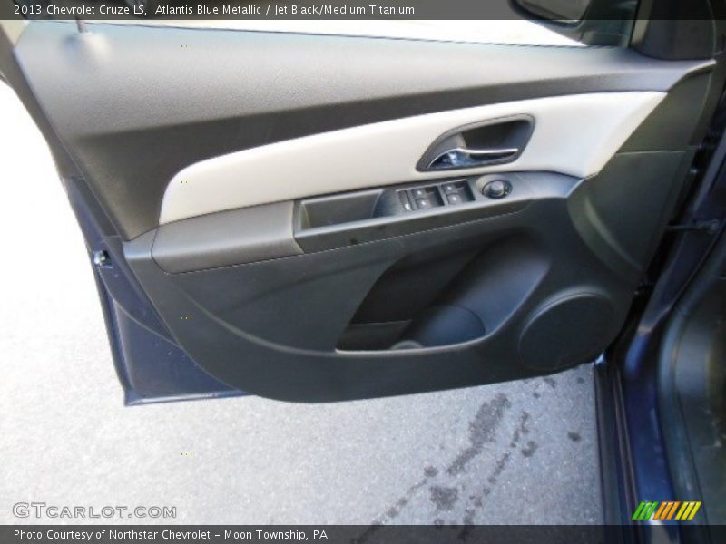 Atlantis Blue Metallic / Jet Black/Medium Titanium 2013 Chevrolet Cruze LS