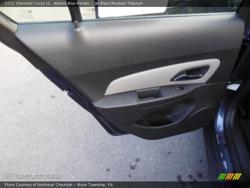 Atlantis Blue Metallic / Jet Black/Medium Titanium 2013 Chevrolet Cruze LS
