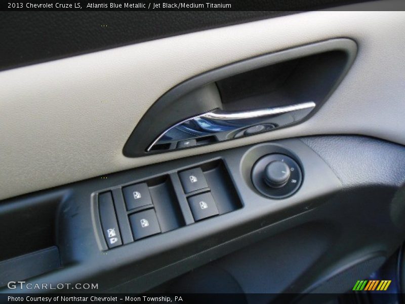 Atlantis Blue Metallic / Jet Black/Medium Titanium 2013 Chevrolet Cruze LS
