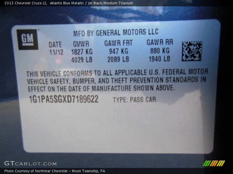Atlantis Blue Metallic / Jet Black/Medium Titanium 2013 Chevrolet Cruze LS