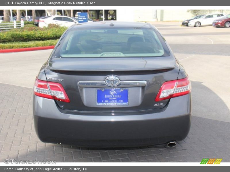 Magnetic Gray Metallic / Ash 2011 Toyota Camry XLE