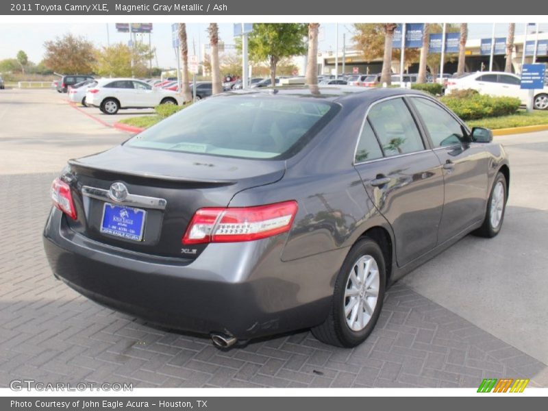 Magnetic Gray Metallic / Ash 2011 Toyota Camry XLE