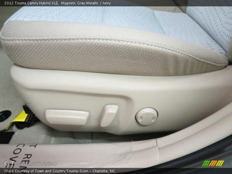 Magnetic Gray Metallic / Ivory 2012 Toyota Camry Hybrid XLE