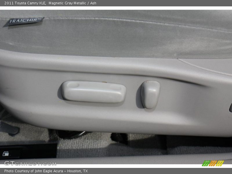 Magnetic Gray Metallic / Ash 2011 Toyota Camry XLE