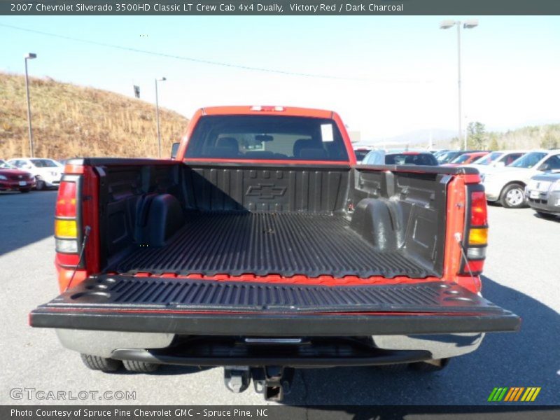 Victory Red / Dark Charcoal 2007 Chevrolet Silverado 3500HD Classic LT Crew Cab 4x4 Dually