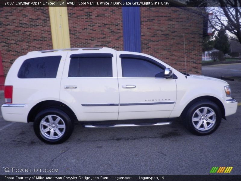 Cool Vanilla White / Dark Slate Gray/Light Slate Gray 2007 Chrysler Aspen Limited HEMI 4WD