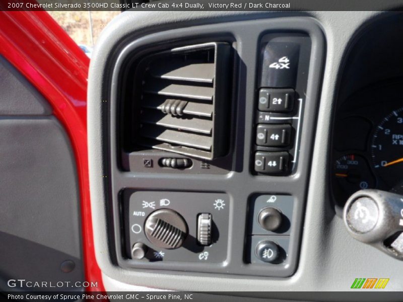 Victory Red / Dark Charcoal 2007 Chevrolet Silverado 3500HD Classic LT Crew Cab 4x4 Dually