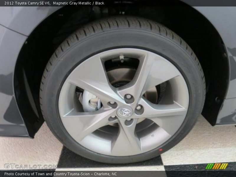 Magnetic Gray Metallic / Black 2012 Toyota Camry SE V6