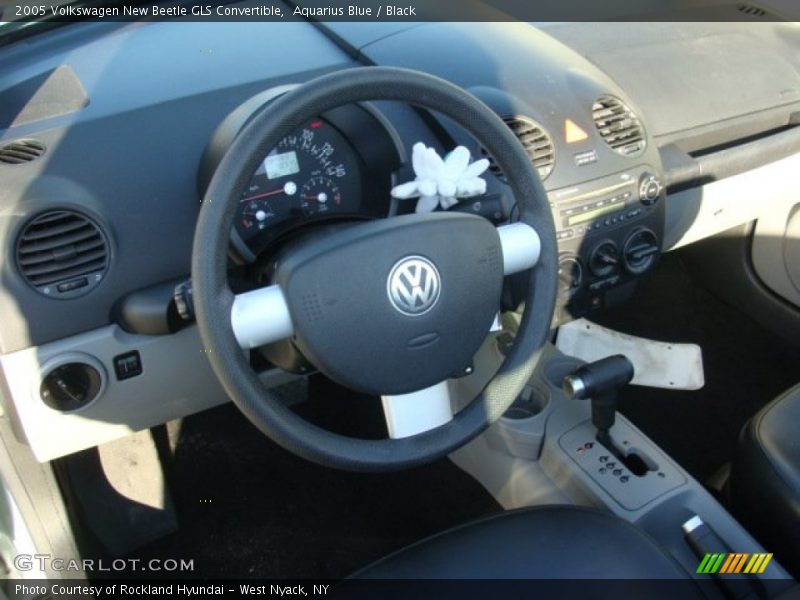 Aquarius Blue / Black 2005 Volkswagen New Beetle GLS Convertible