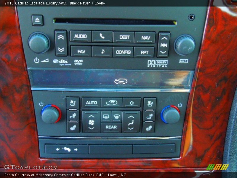 Controls of 2013 Escalade Luxury AWD