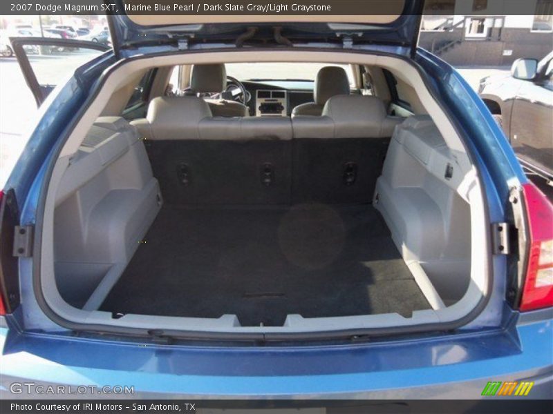  2007 Magnum SXT Trunk