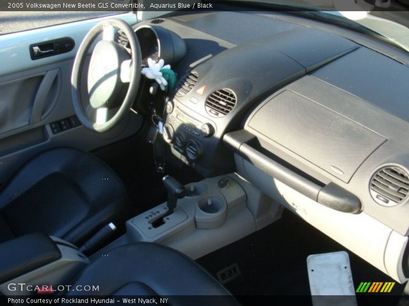 Aquarius Blue / Black 2005 Volkswagen New Beetle GLS Convertible