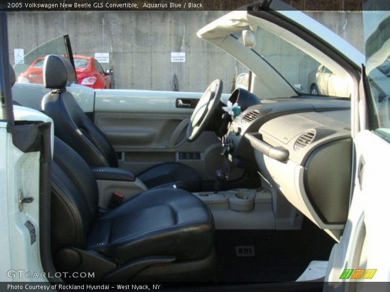 Aquarius Blue / Black 2005 Volkswagen New Beetle GLS Convertible