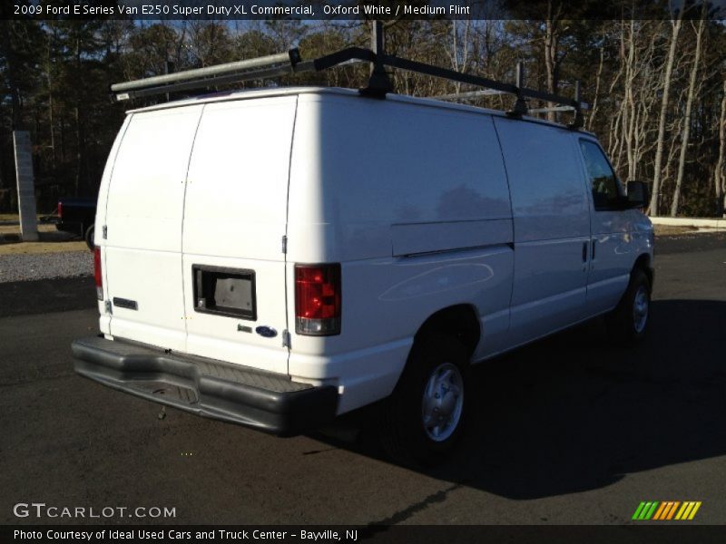 Oxford White / Medium Flint 2009 Ford E Series Van E250 Super Duty XL Commercial