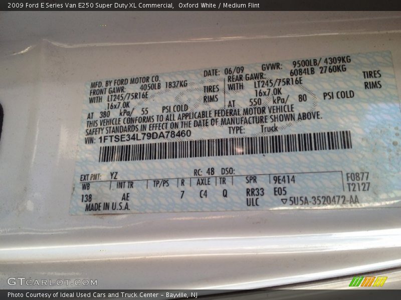 Oxford White / Medium Flint 2009 Ford E Series Van E250 Super Duty XL Commercial