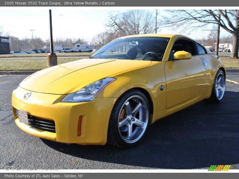 Ultra Yellow Metallic / Carbon 2005 Nissan 350Z Track Coupe