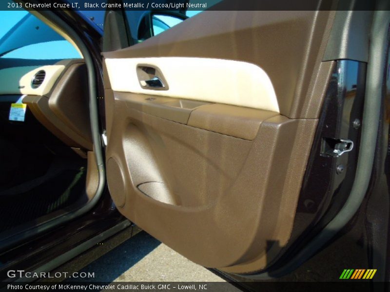 Black Granite Metallic / Cocoa/Light Neutral 2013 Chevrolet Cruze LT