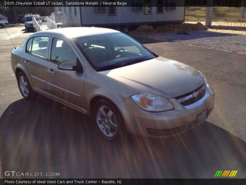 Sandstone Metallic / Neutral Beige 2005 Chevrolet Cobalt LT Sedan