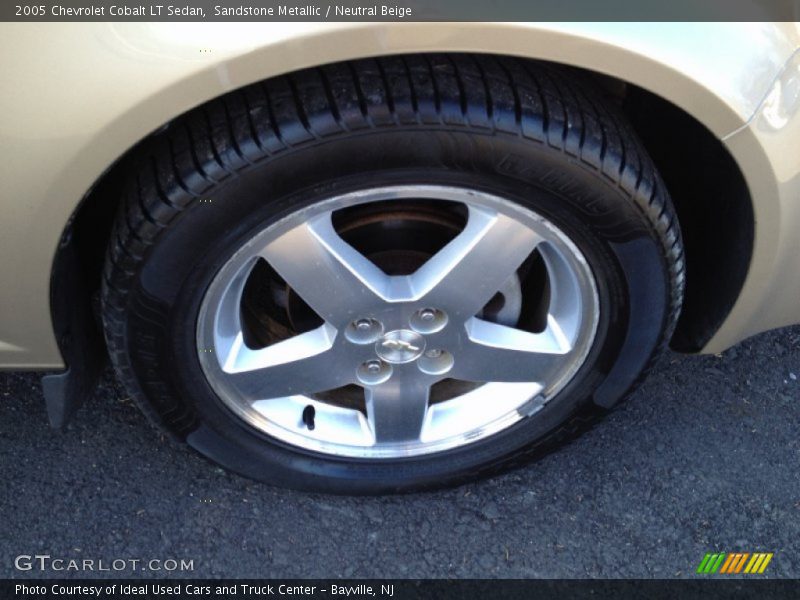 Sandstone Metallic / Neutral Beige 2005 Chevrolet Cobalt LT Sedan