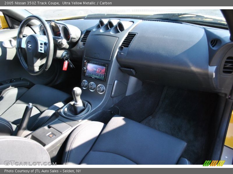 Ultra Yellow Metallic / Carbon 2005 Nissan 350Z Track Coupe