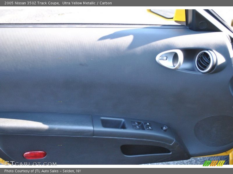 Ultra Yellow Metallic / Carbon 2005 Nissan 350Z Track Coupe
