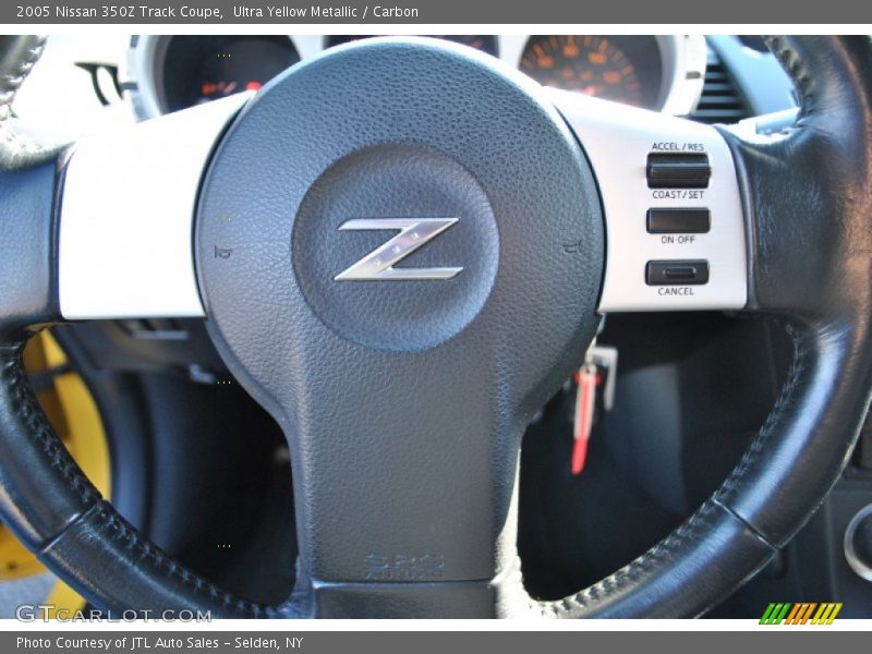 Ultra Yellow Metallic / Carbon 2005 Nissan 350Z Track Coupe