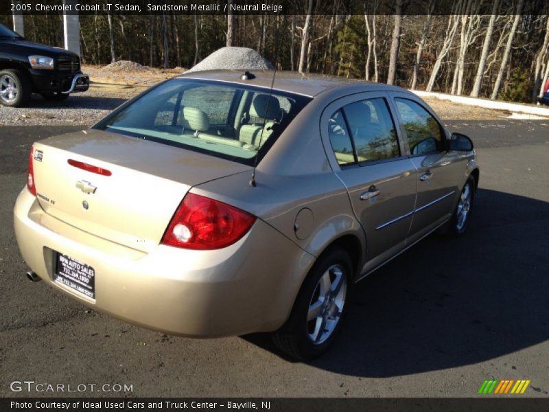 Sandstone Metallic / Neutral Beige 2005 Chevrolet Cobalt LT Sedan