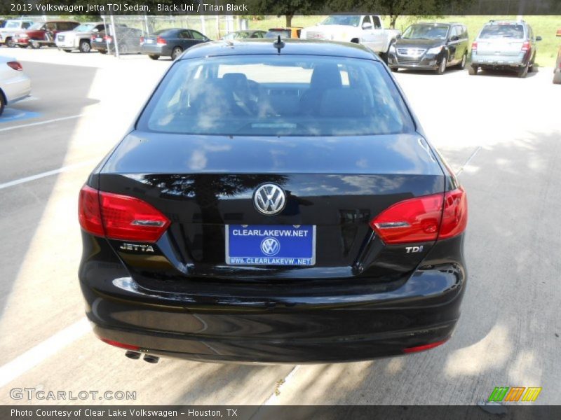 Black Uni / Titan Black 2013 Volkswagen Jetta TDI Sedan