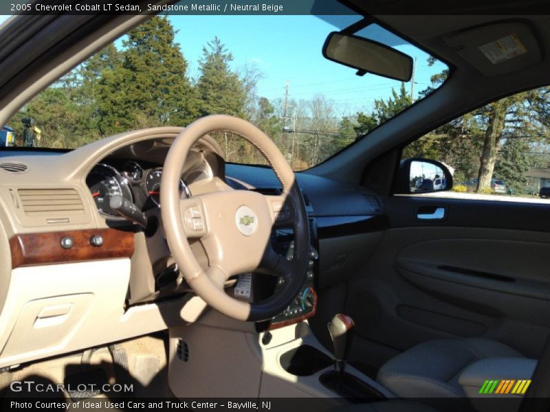 Sandstone Metallic / Neutral Beige 2005 Chevrolet Cobalt LT Sedan