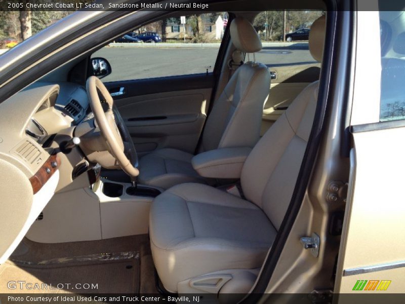 Sandstone Metallic / Neutral Beige 2005 Chevrolet Cobalt LT Sedan