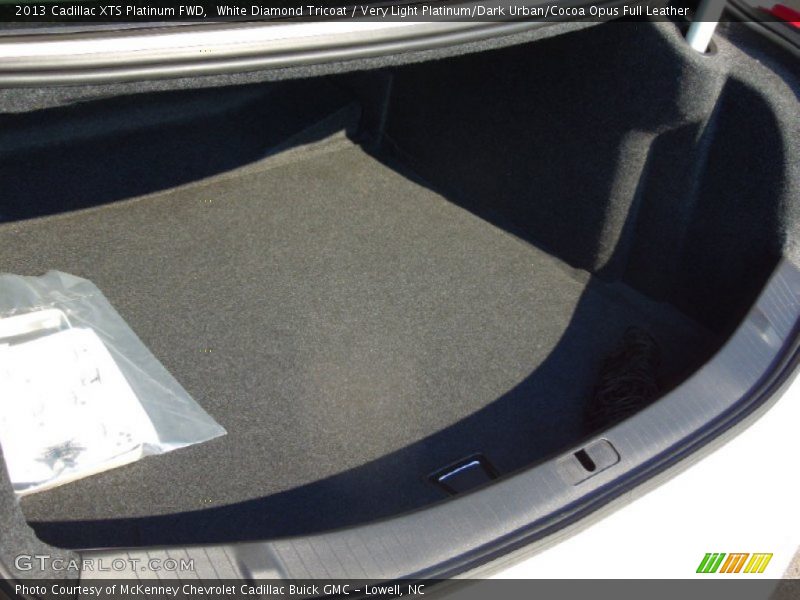 White Diamond Tricoat / Very Light Platinum/Dark Urban/Cocoa Opus Full Leather 2013 Cadillac XTS Platinum FWD
