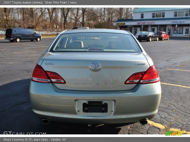 Silver Pine Pearl / Ivory 2007 Toyota Avalon Limited