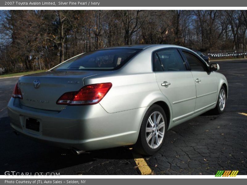 Silver Pine Pearl / Ivory 2007 Toyota Avalon Limited