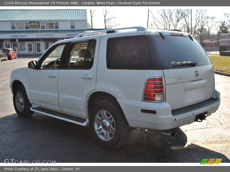 Ceramic White Pearl / Medium Dark Parchment 2004 Mercury Mountaineer V8 Premier AWD