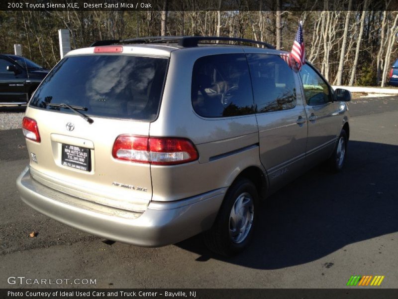 Desert Sand Mica / Oak 2002 Toyota Sienna XLE