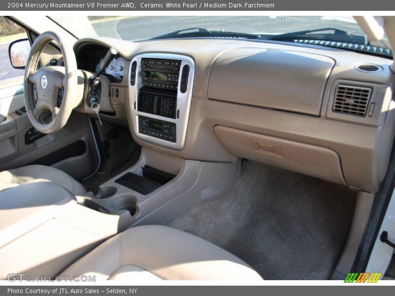 Ceramic White Pearl / Medium Dark Parchment 2004 Mercury Mountaineer V8 Premier AWD